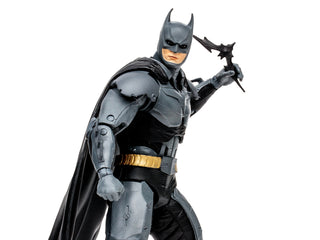 DC Comics - Injustice 2 - Batman 7" Figure With Comic Book